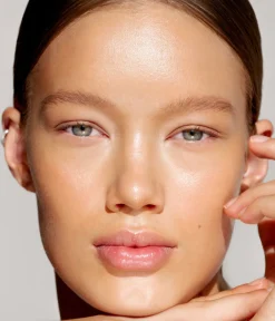 Discount CAIA Cosmetics BARE GLOW