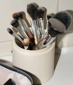 Sale CAIA Cosmetics BRUSH HOLDER CASE
