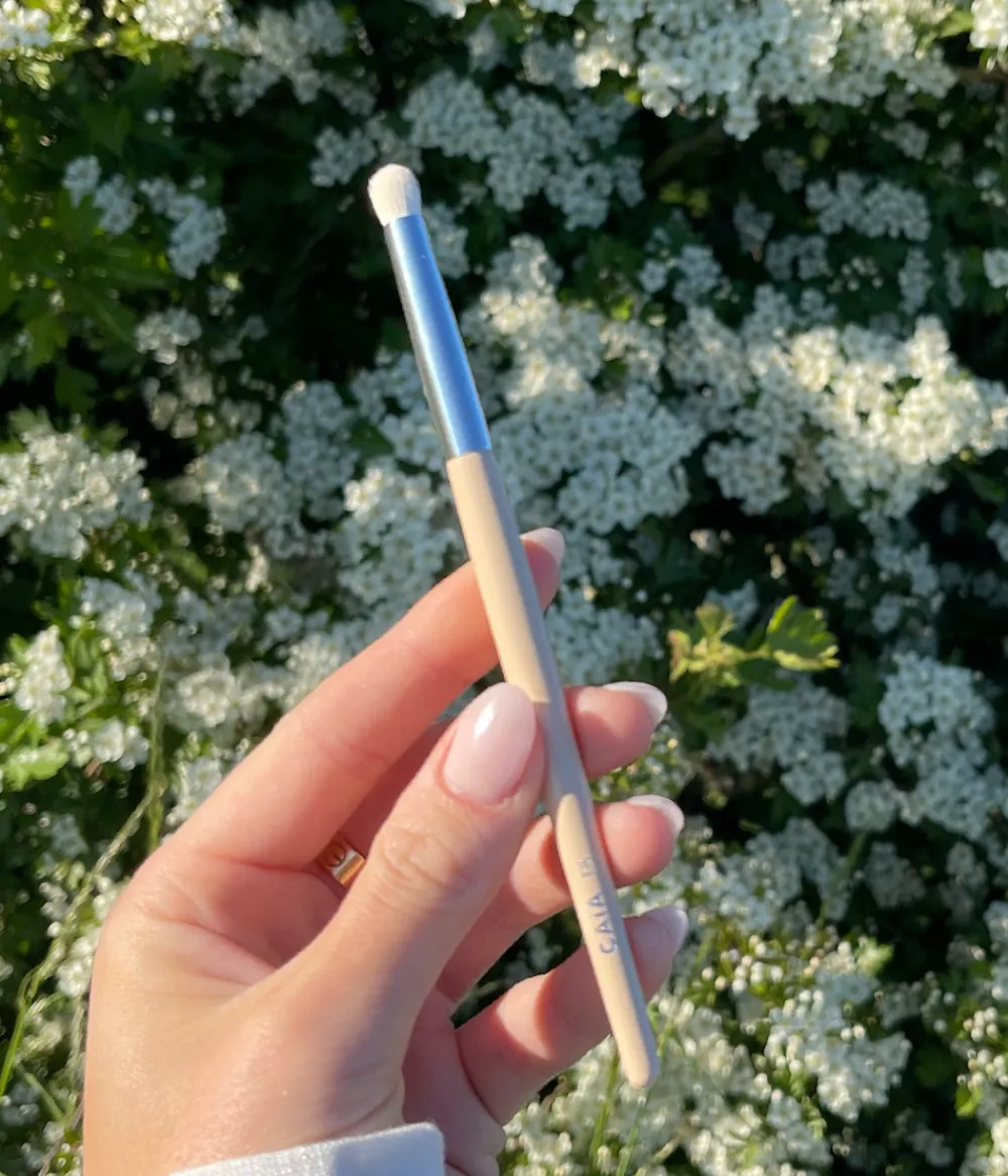 Hot CAIA Cosmetics BULLET CREASE BRUSH 16