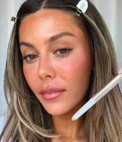 New CAIA Cosmetics COVER UP CONCEALER PENCIL