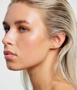 Clearance CAIA Cosmetics FRONT ROW FOUNDATION