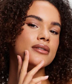 Clearance CAIA Cosmetics FRONT ROW FOUNDATION