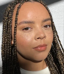 Clearance CAIA Cosmetics FRONT ROW FOUNDATION