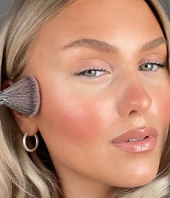 Clearance CAIA Cosmetics GLOW BRONZER