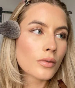 Clearance CAIA Cosmetics GLOW BRONZER