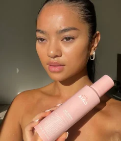 New CAIA Cosmetics INSTANTLY TANNED