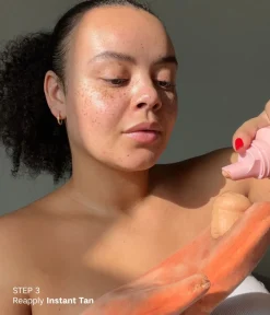 New CAIA Cosmetics INSTANTLY TANNED