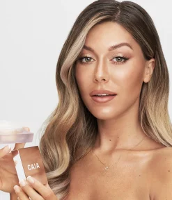 New CAIA Cosmetics MATTE SETTING POWDER