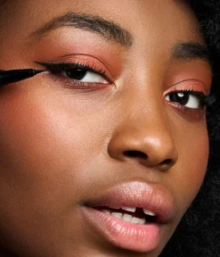 Sale CAIA Cosmetics SNATCHED EYELINER